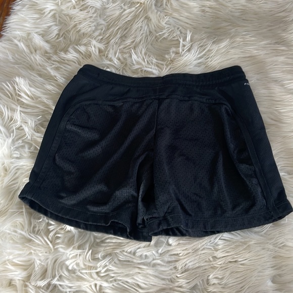 Nike dry fit breathable athletic flowing black track shorts short shorts sz XS - Picture 3 of 17